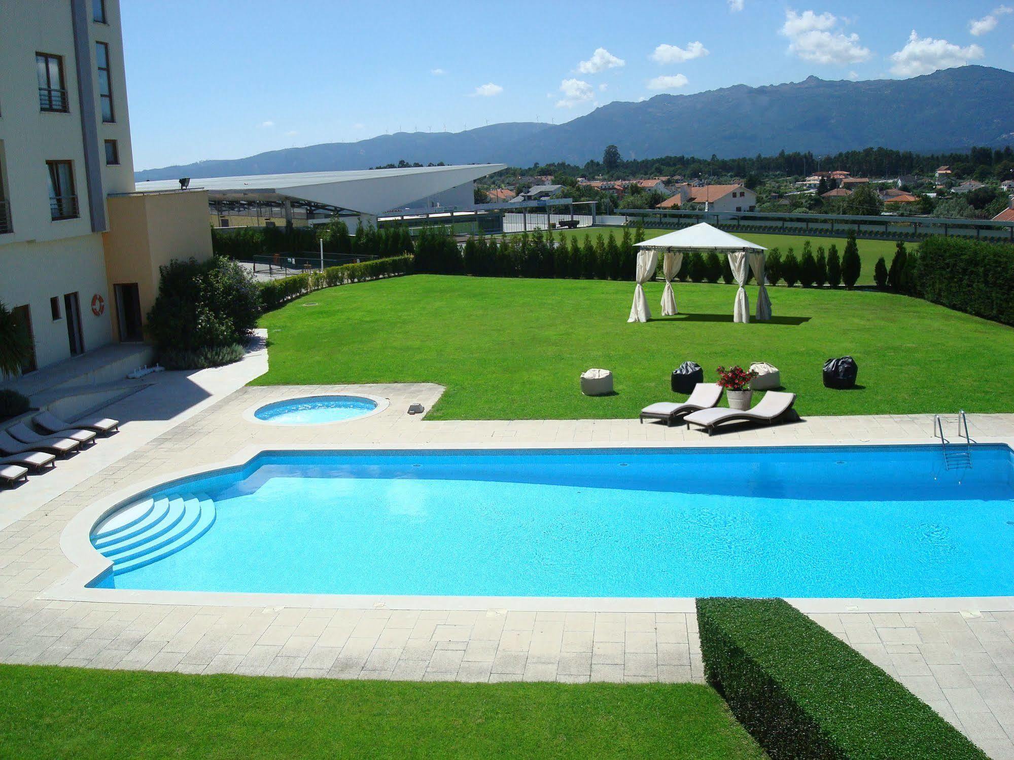 Hotel Sj Tondela Exterior photo